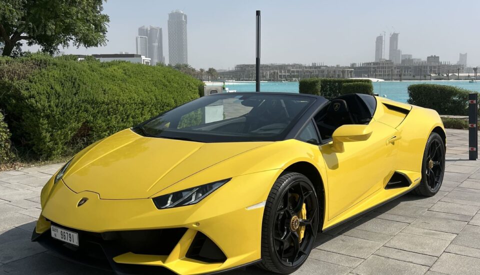 Lamborghini Huracán Evo Spyder Yellow – Lamborghini Rental Dubai